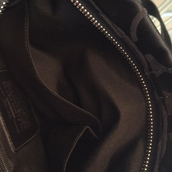 COACH NWT authentic COACH Signature Handbag - Picture 7 of 8